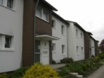 Hausansicht - Schöne Seniorenwohnung im 1.OG mit Balkon