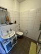 Badezimmer - Renovierte Seniorenwohnung mit Balkon im OG
