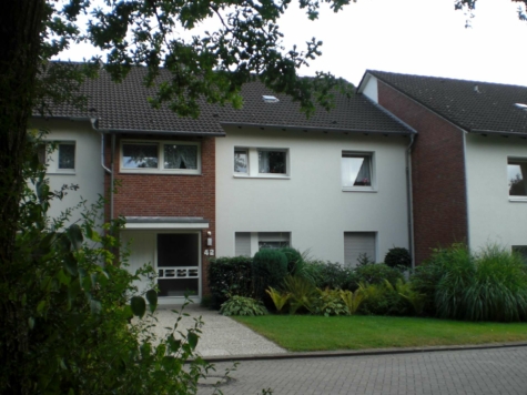 Tolle Seniorenwohnung in Sutthausen im 1.OG -mit WBS-, 49082 Osnabrück, Etagenwohnung