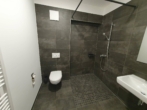 Duschbad - Neuwertige Seniorenwohnung im TOP Zustand.