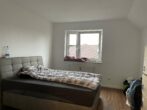 tolle DG-Wohnung in ruhiger Lage von Sutthausen - ! renoviert/saniert - provisionsfrei ! - Schlafzimmer