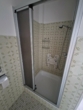 Badezimmer - Helle Rentnerwohnung mit Balkon im EG mit WBS