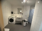 Badezimmer - Schöne Wohnung mit Balkon und Aufzug – Projekt „Wohnen und mehr“